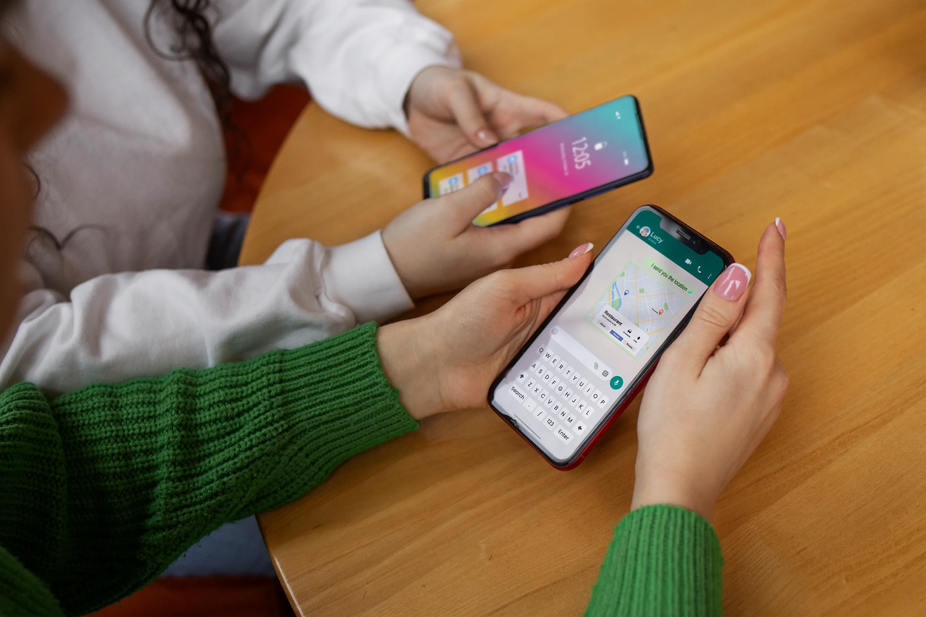 Adiós a los grupos de WhatsApp: Cómo KinderUp mejora la comunicación entre familias y educadores