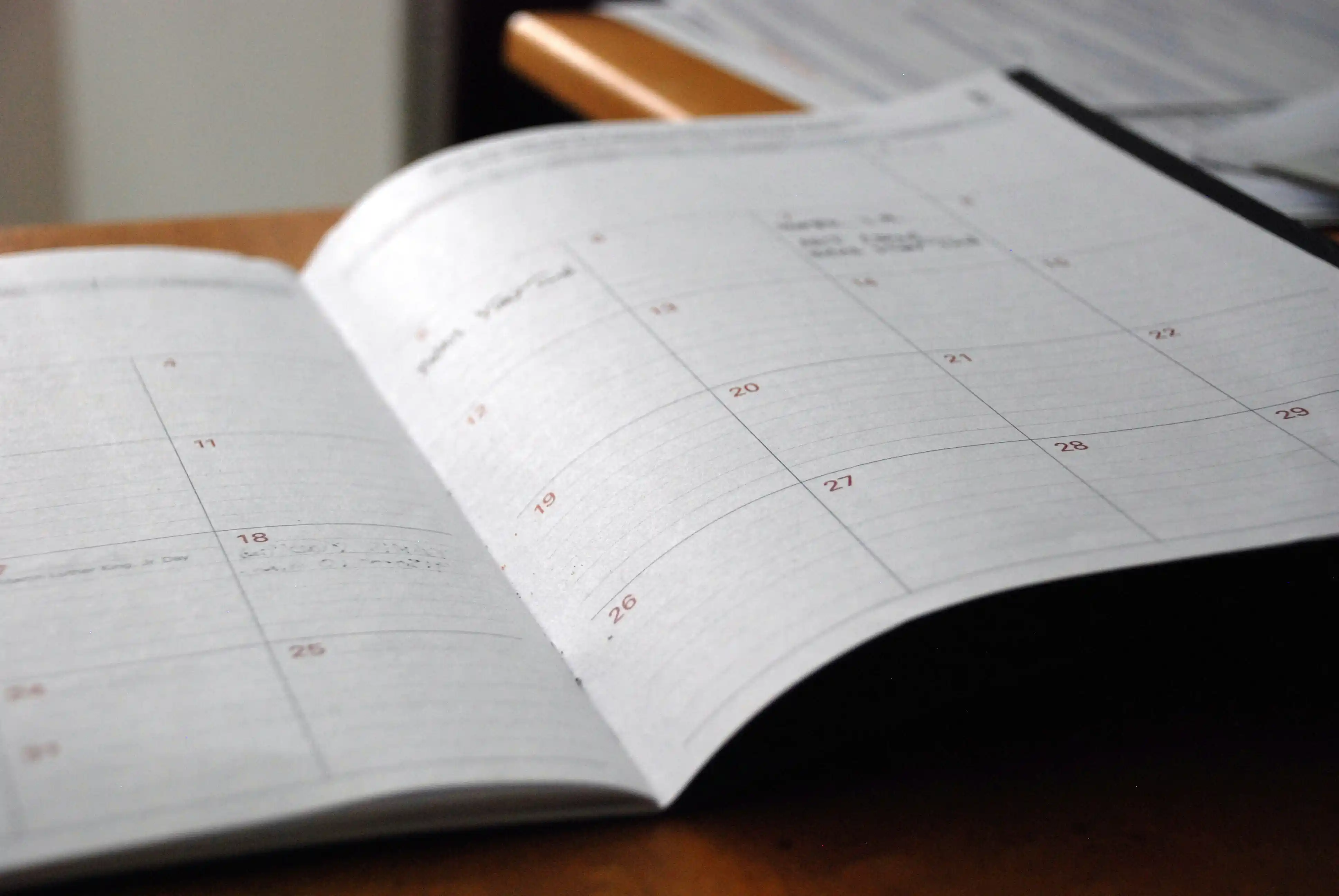 Cómo preparar el próximo curso sin estrés mientras el actual sigue en marcha