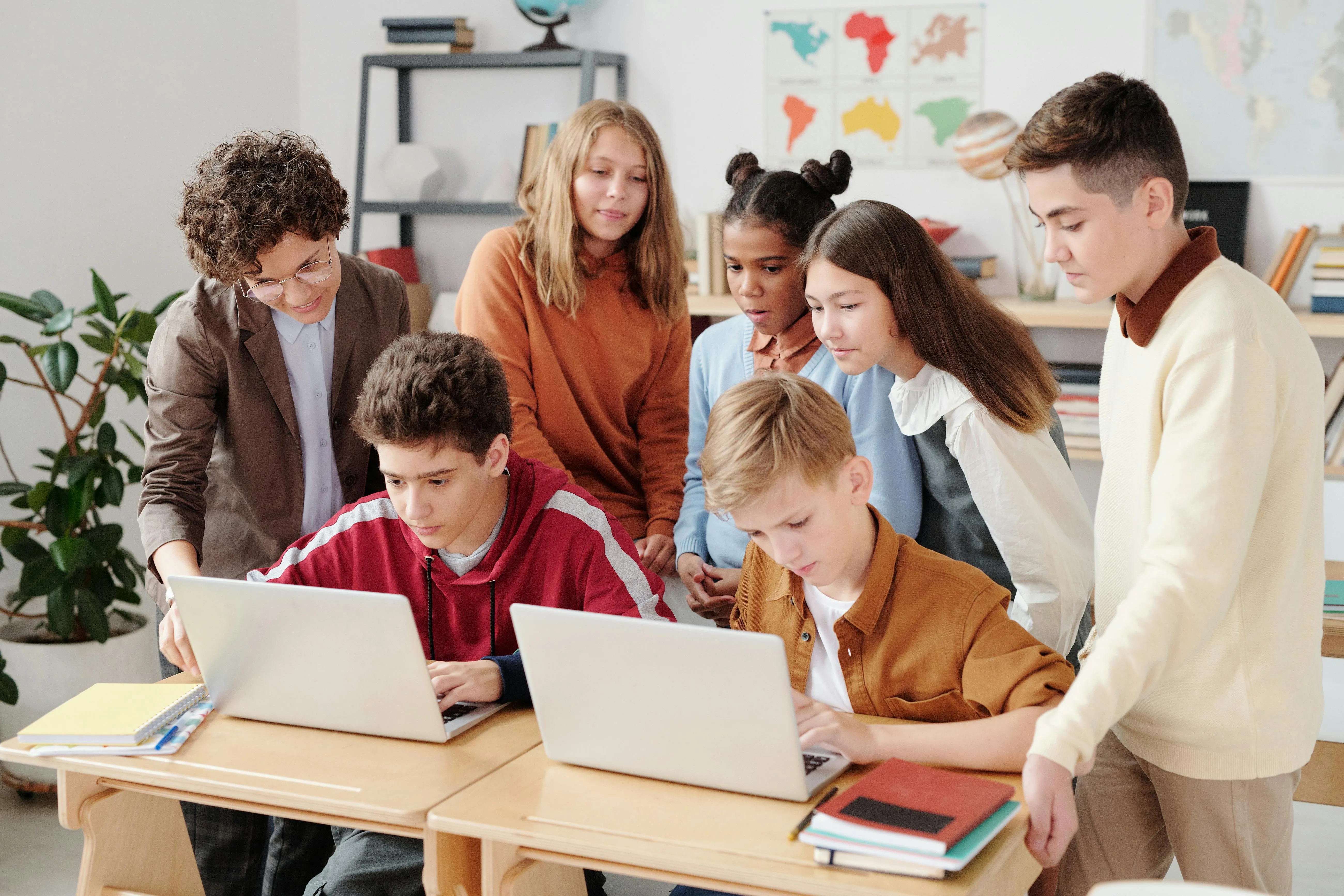 El Impacto de la Tecnología en la Inclusión de Alumnos con Necesidades Educativas Especiales